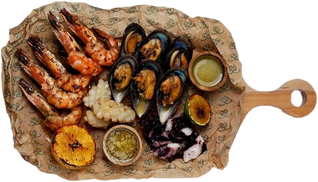 Seafood board with prawns and mussels