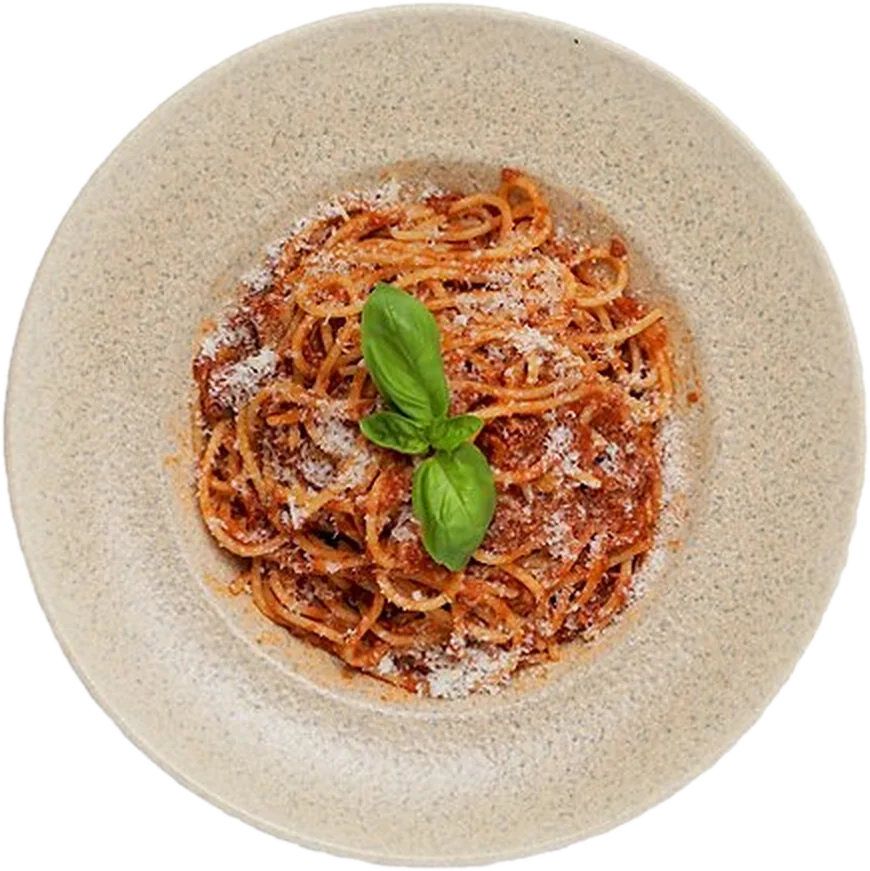 Spaghetti pomodoro with basil
